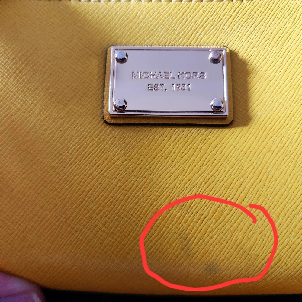 Preowned‎ Michael Kors yellow wristlet womens wallet